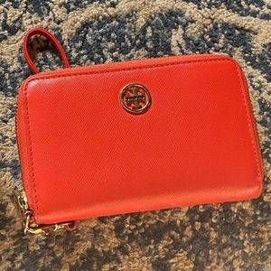Tory Burch wallet/wristlet (authentic)
